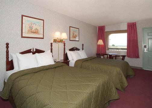 Premier Inn And Suites Erick Room photo